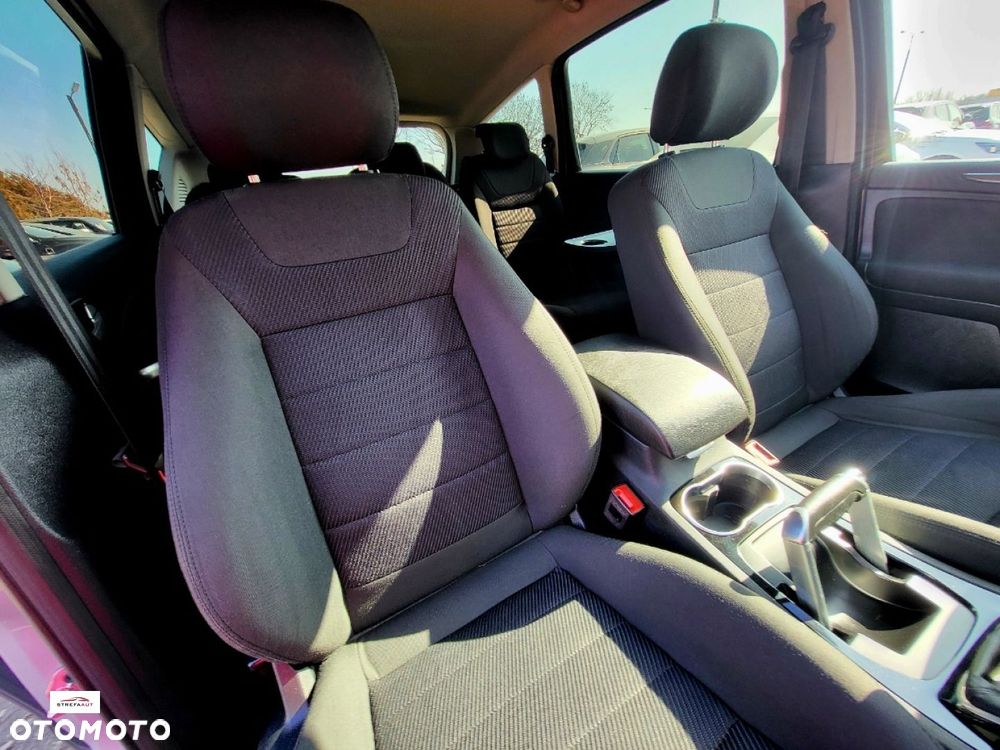 Ford S-Max - 16