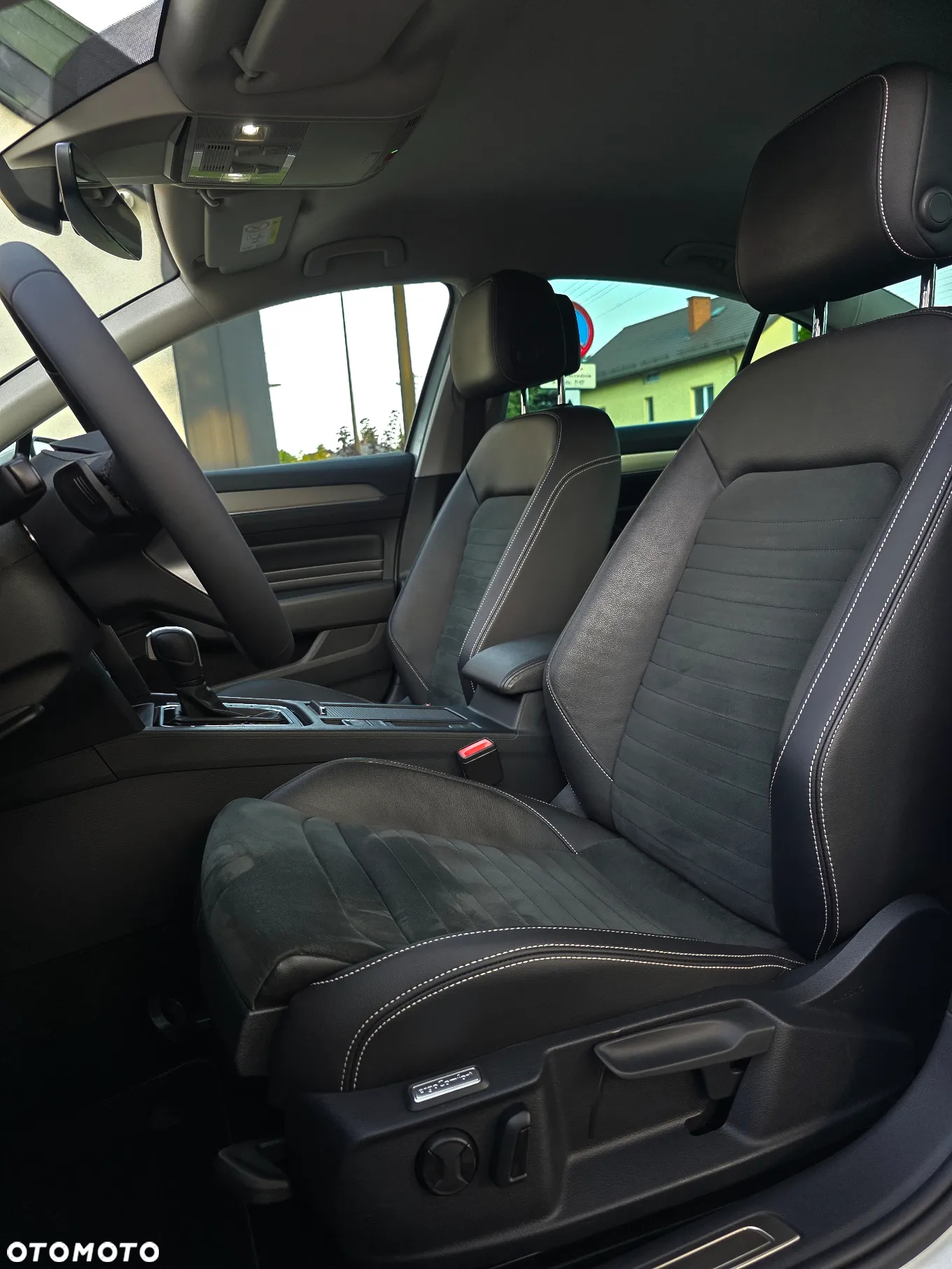 Volkswagen Passat 2.0 TDI 4Mot Elegance DSG - 33