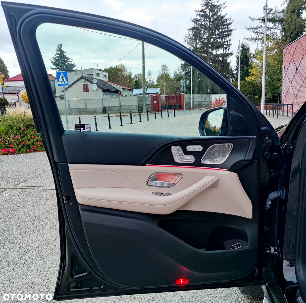 Mercedes-Benz GLS 400 d 4-Matic - 28