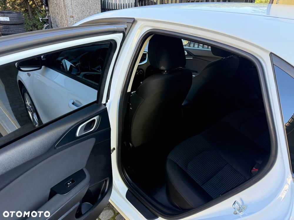 Kia Ceed 1.0 T-GDI L - 6