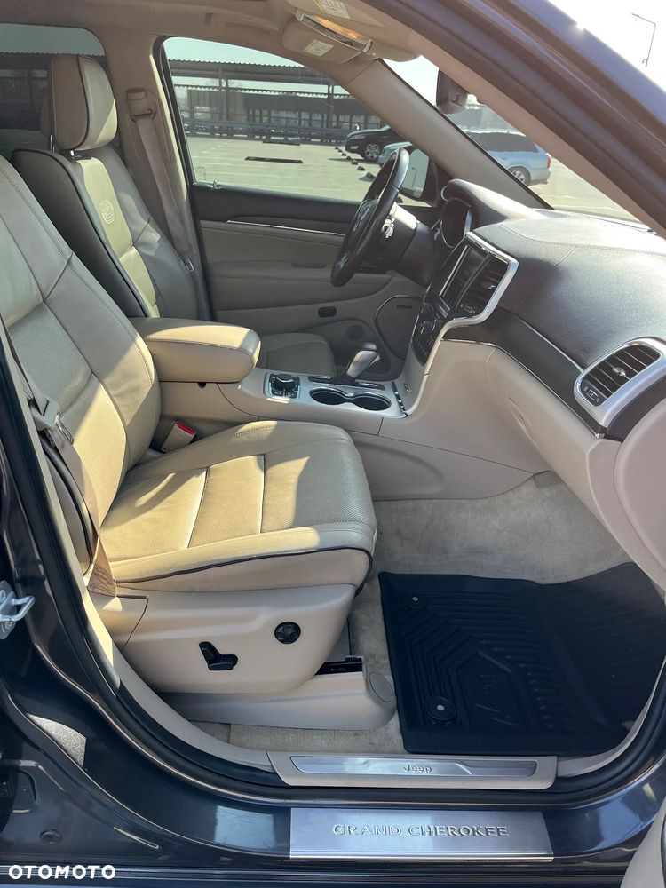 Jeep Grand Cherokee 5.7 V8 HEMI Overland Summit - 19