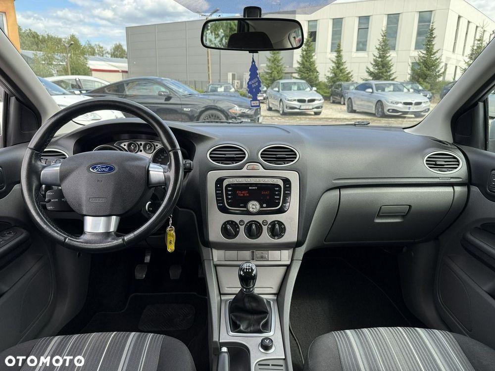 Ford Focus - 22