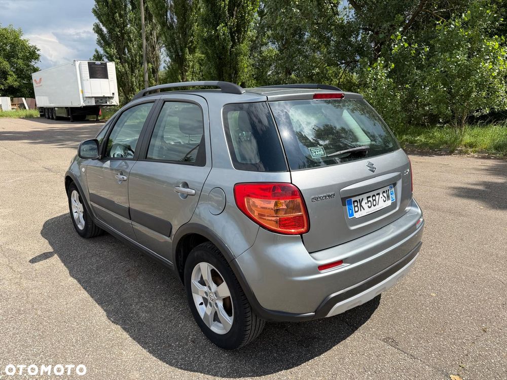 Suzuki SX4 1.6 DDiS Comfort - 2
