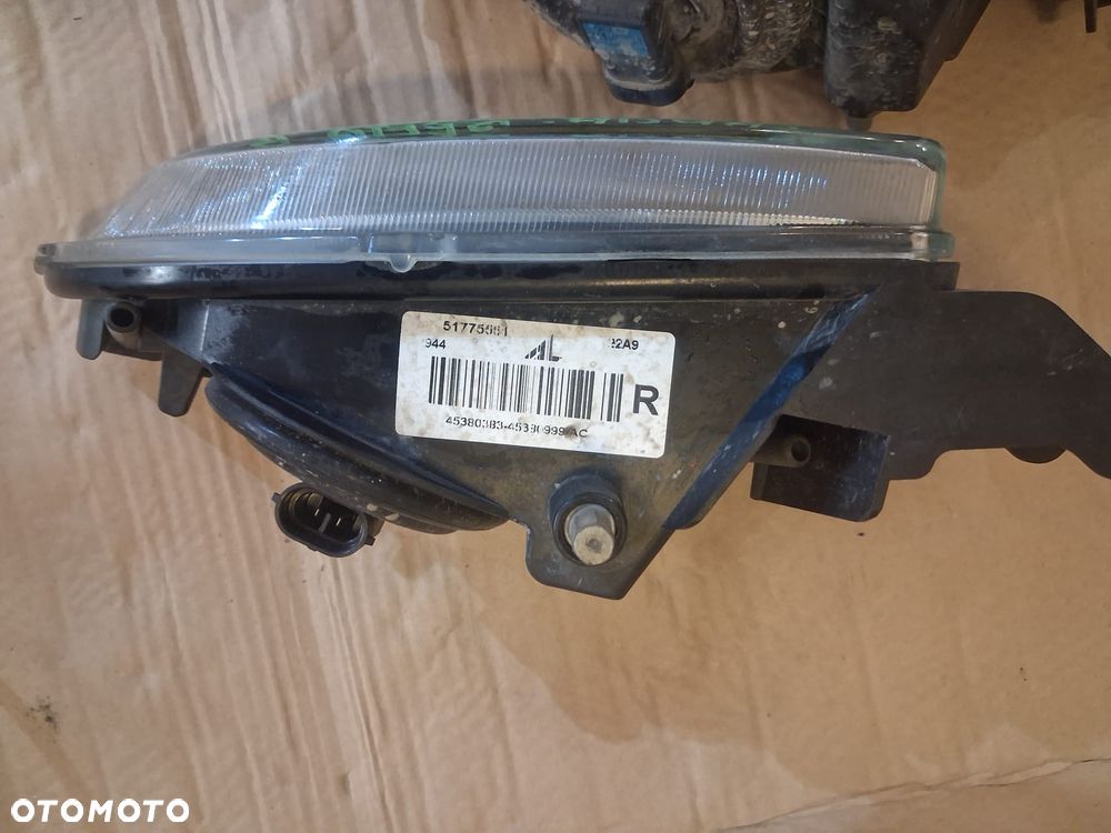 Halogen przód LANCIA DELTA III prawy lewy  OE - 3