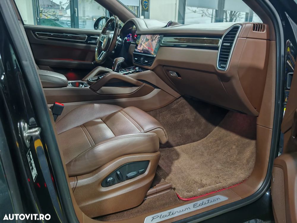 Porsche Cayenne Coupe Tiptronic S Platinum Edition - 13