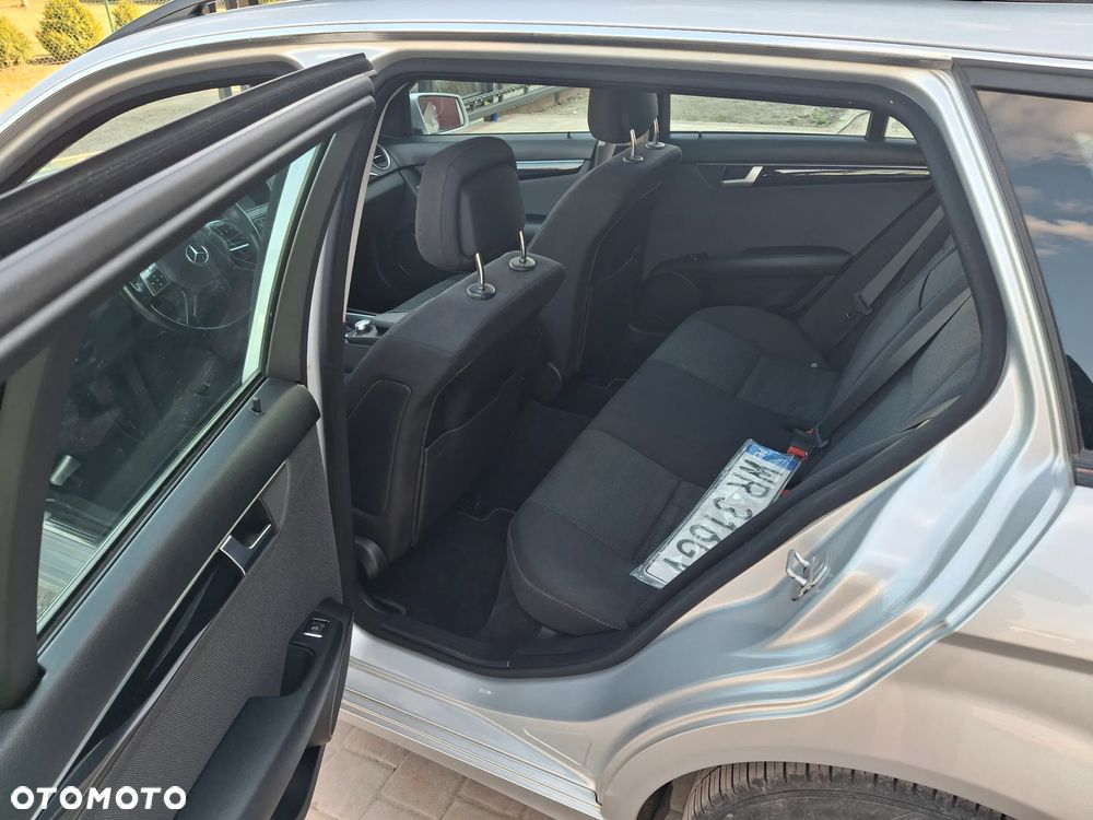 Mercedes-Benz Klasa C 220 CDI DPF BlueEFFICIENCY Edition - 20