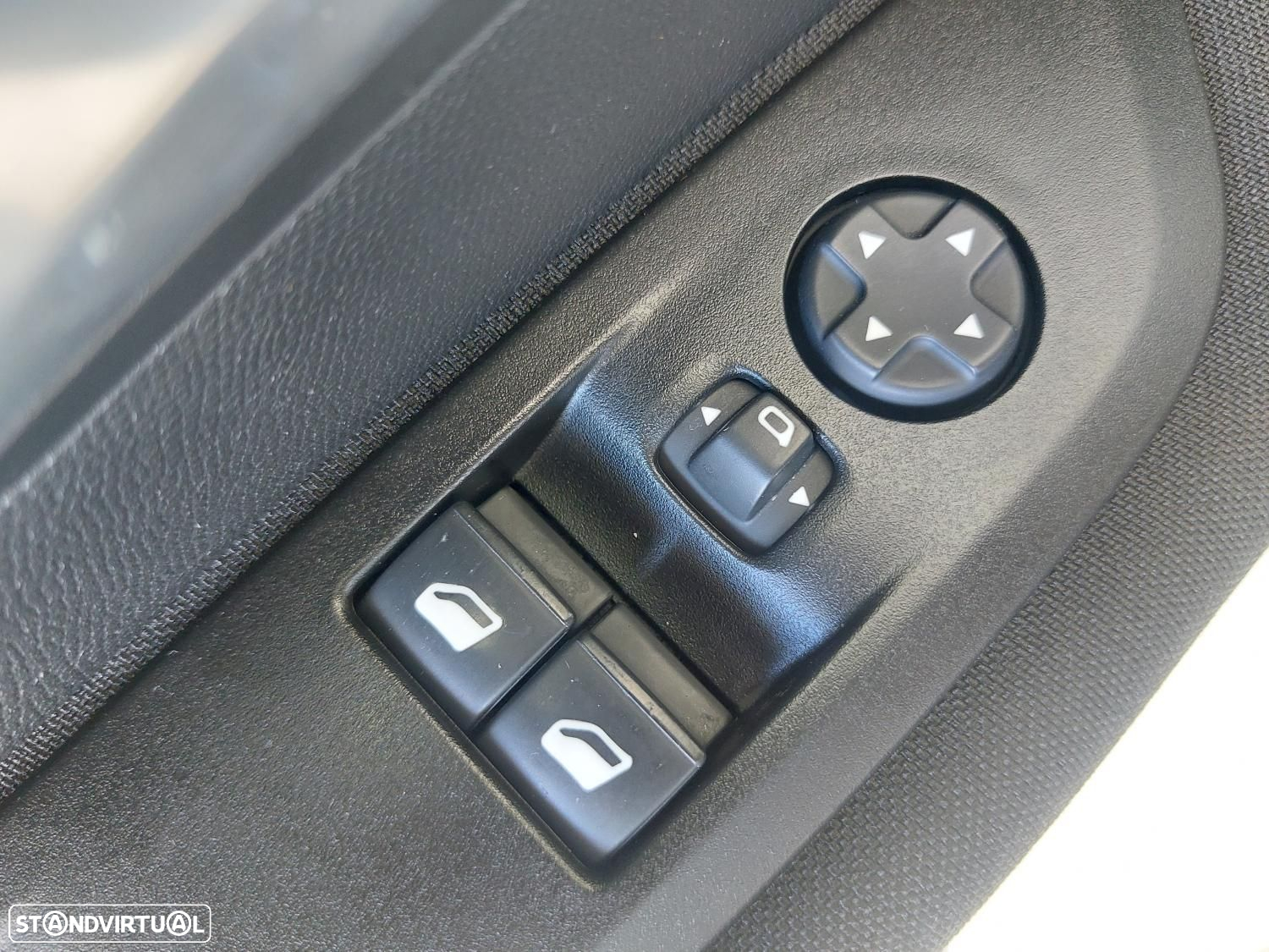 Peugeot e-208 50 kWh Active - 17