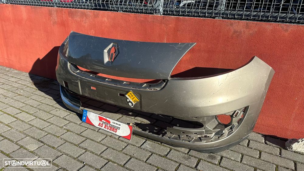Parachoque Renault scenic 2011 - 3