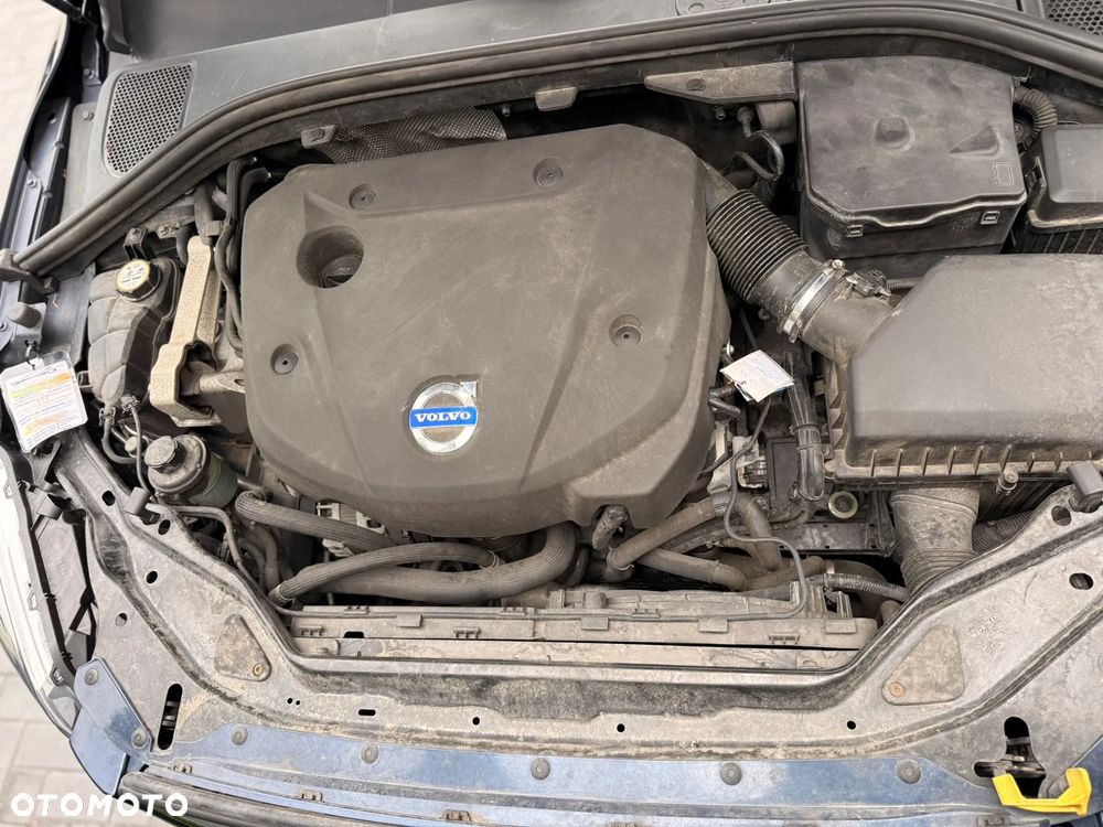 Volvo XC 60 D4 Geartronic Momentum - 22