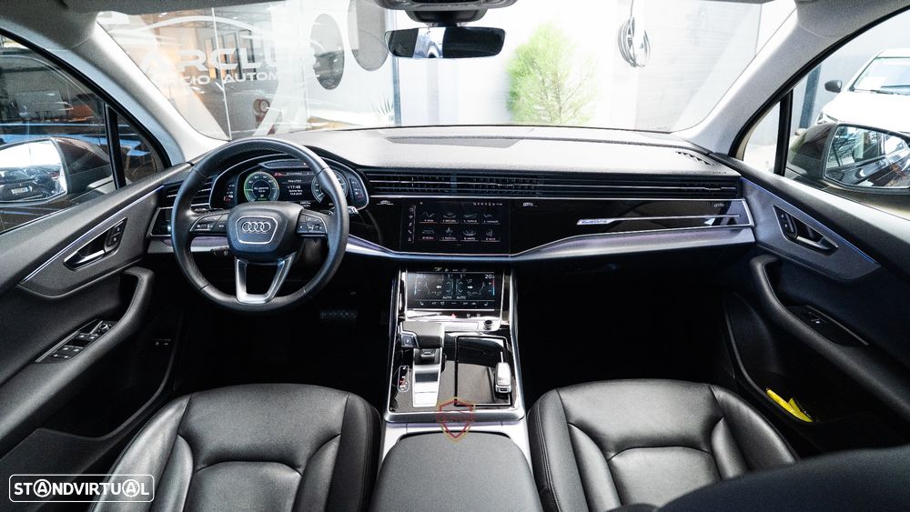 Audi Q7 55 TFSIe quattro Tiptronic - 29