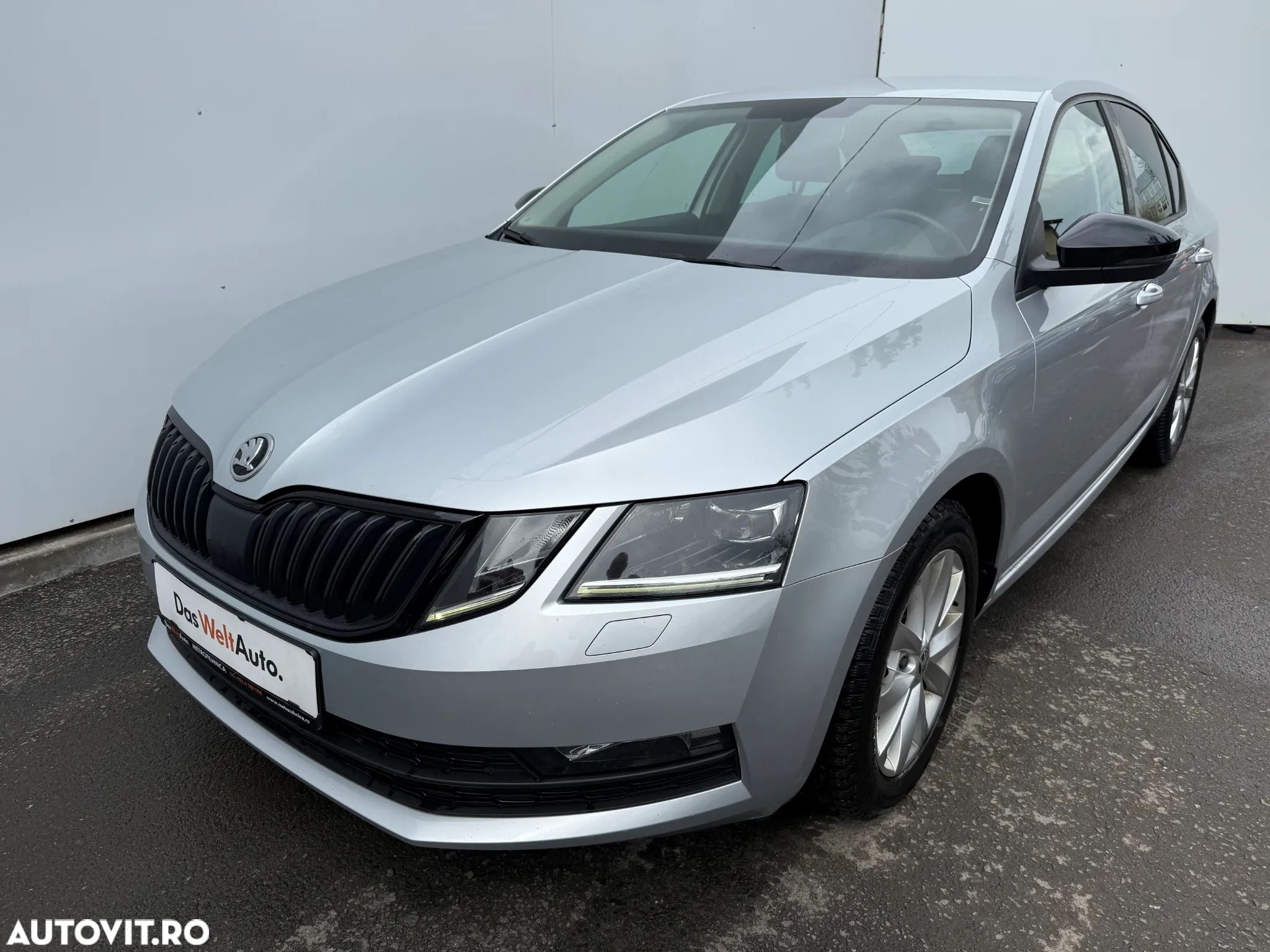 Skoda Octavia - 1