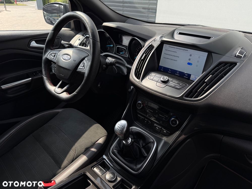 Ford Kuga 1.5 EcoBoost 2x4 ST-Line - 30