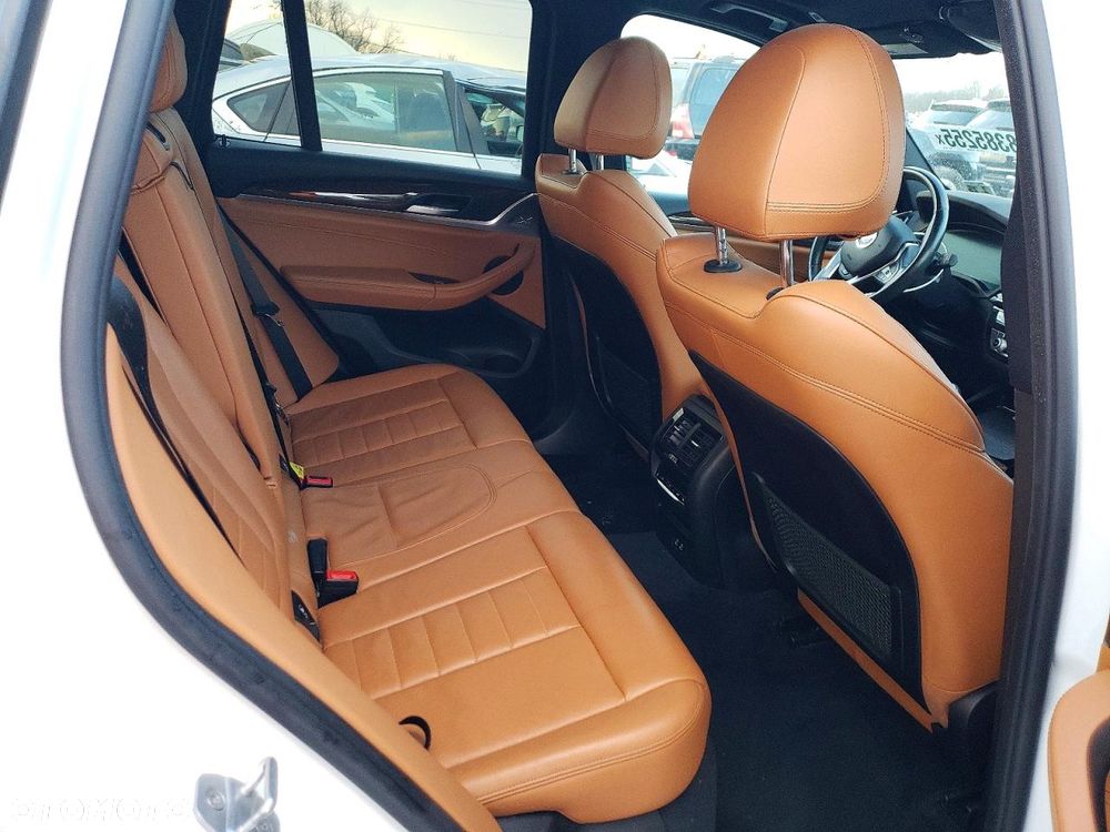 BMW X3 xDrive30i xLine - 11