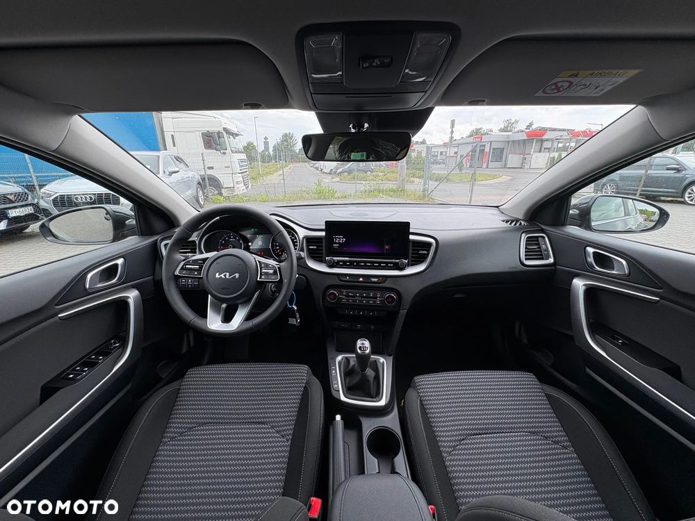 Kia XCeed 1.5 T-GDI M - 14