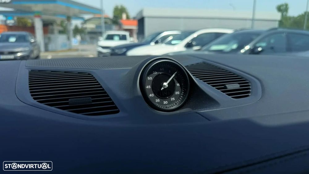 Porsche Cayenne Coupé E-Hybrid - 15