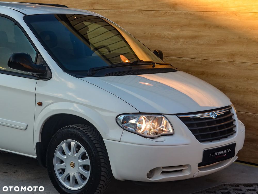 Chrysler Grand Voyager 3.3L LX - 3