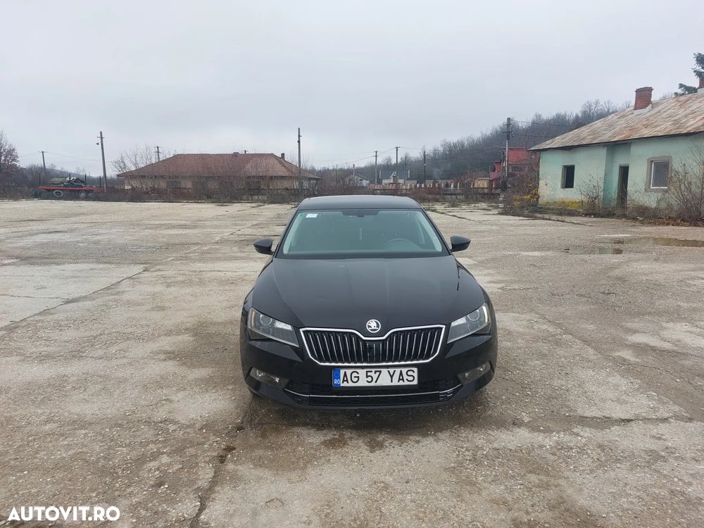 Skoda Superb 2.0 TDI DSG Active - 8