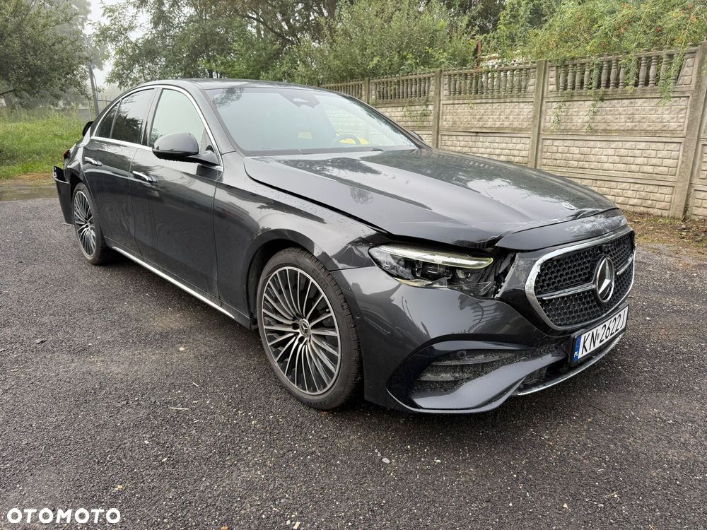 Mercedes-Benz Klasa E 220 d 4-Matic AMG/Avantgarde - 2