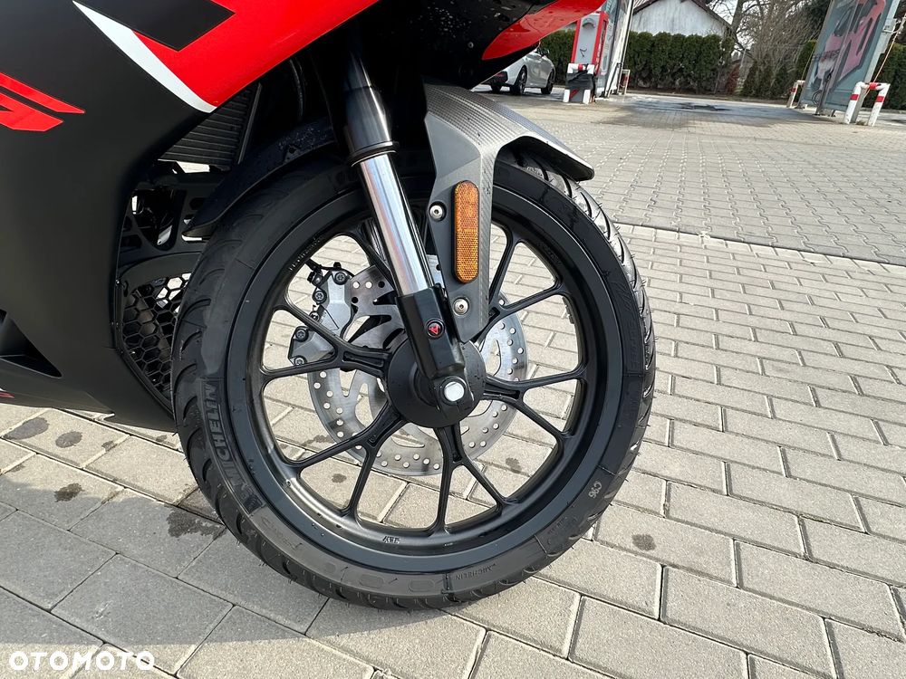 Aprilia RS - 9