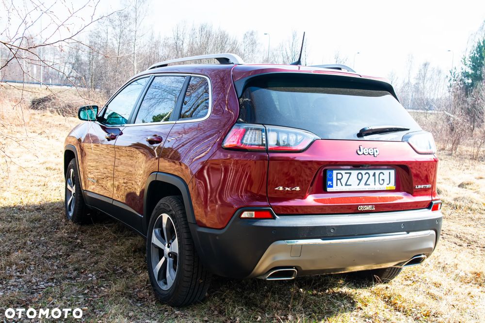 Jeep Cherokee - 8