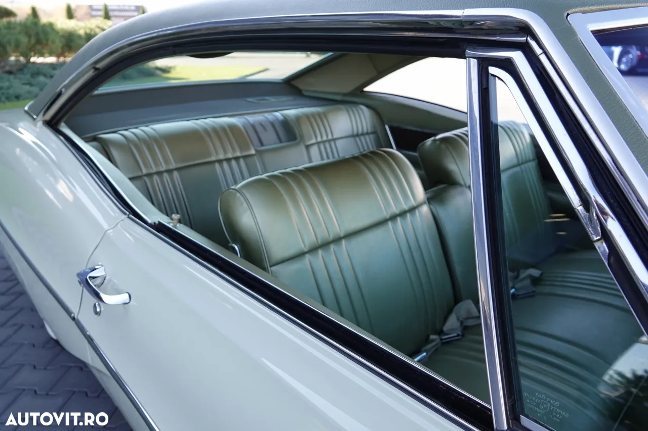 Pontiac Bonneville - 28