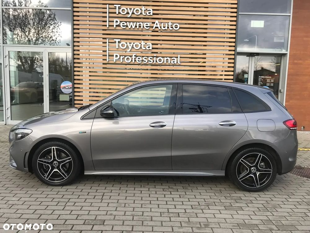 Mercedes-Benz Klasa B 250 e AMG Line 8G-DCT - 4