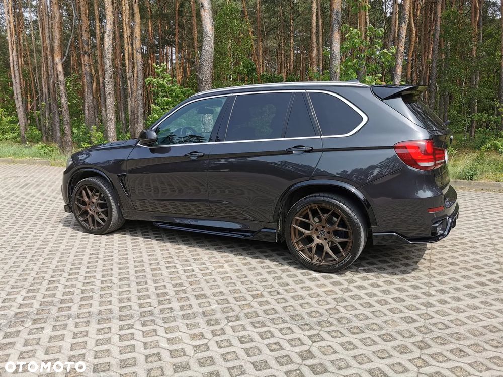 BMW X5 xDrive40d - 23