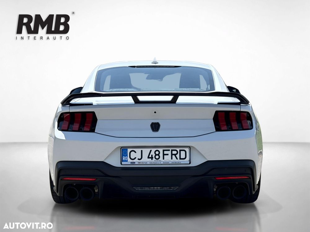 Ford Mustang - 5