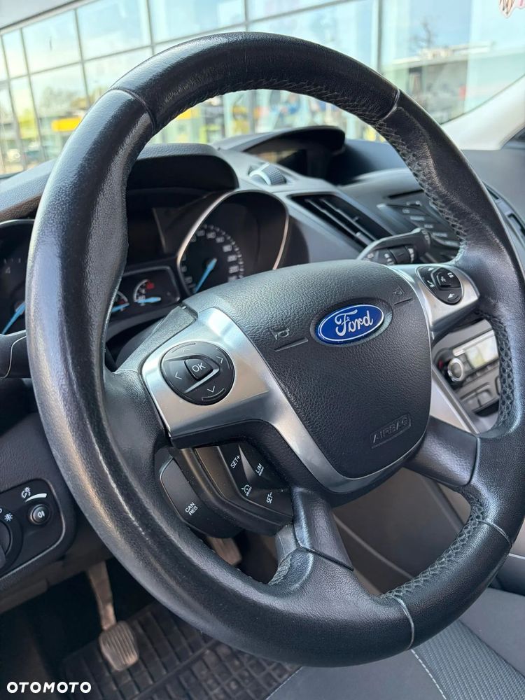 Ford Kuga - 20