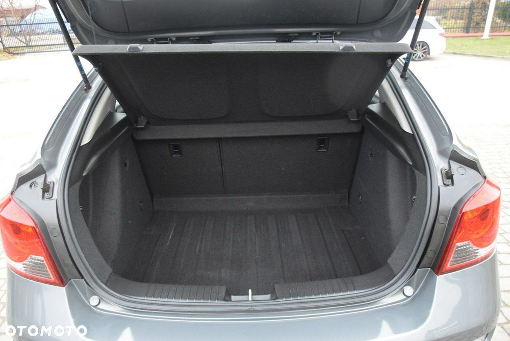 Chevrolet Cruze - 22