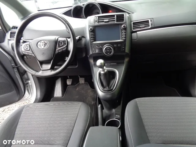 Toyota Verso 1.8 Prestige 7os EU6 - 9