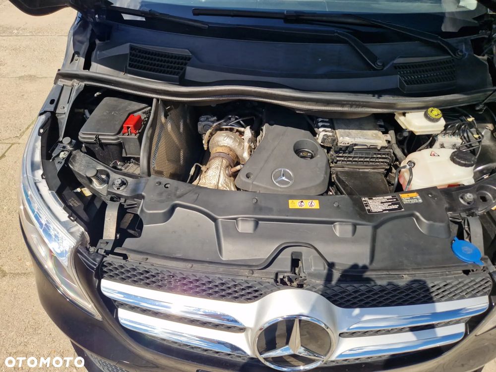 Mercedes-Benz Klasa V 220 d extralang 9G-TRONIC Special Edition Style - 22
