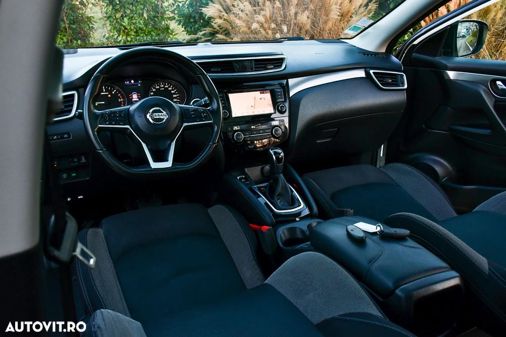 Nissan Qashqai 1.7 dCi Xtronic ALL-MODE 4x4i N-CONNECTA - 23