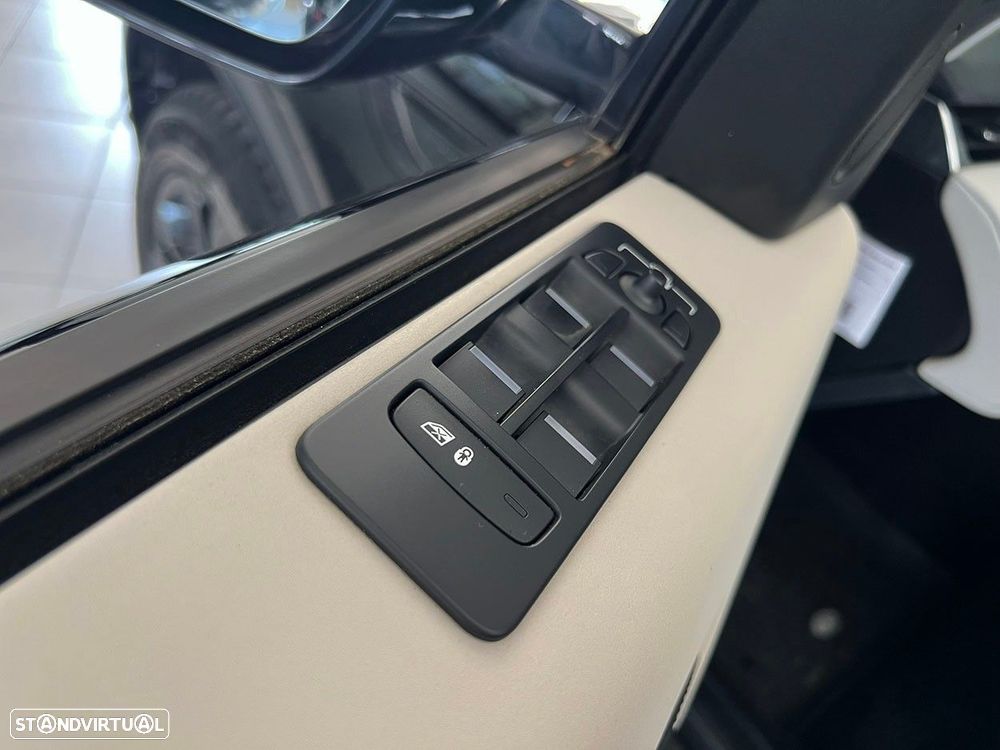 Land Rover Discovery Sport 1.5 I3 P300e AWD Dynamic SE - 22
