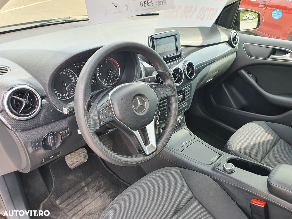 Mercedes-Benz B - 13