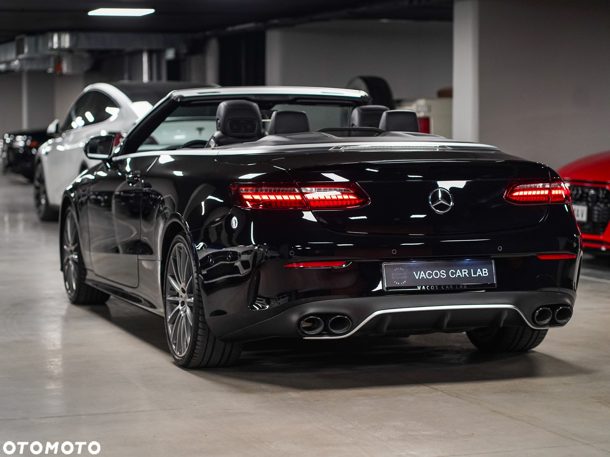 Mercedes-Benz Klasa E 200 Kabriolet 4-Matic 9G-TRONIC - 13
