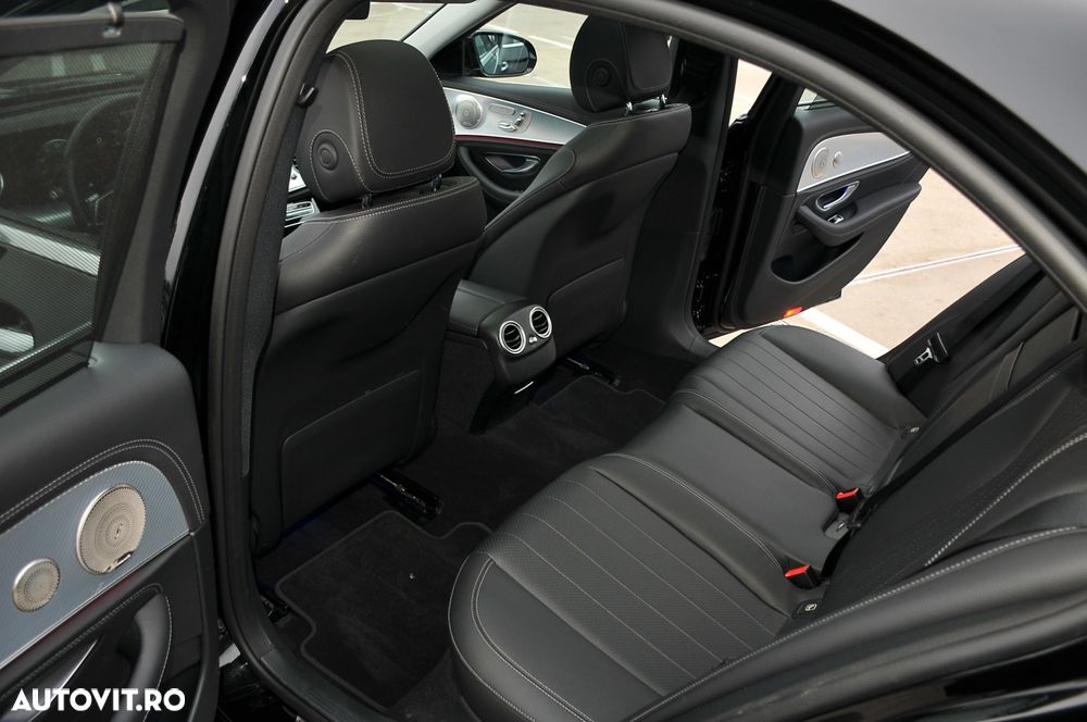 Mercedes-Benz E 300 de 4Matic 9G-TRONIC Night Edition - 22