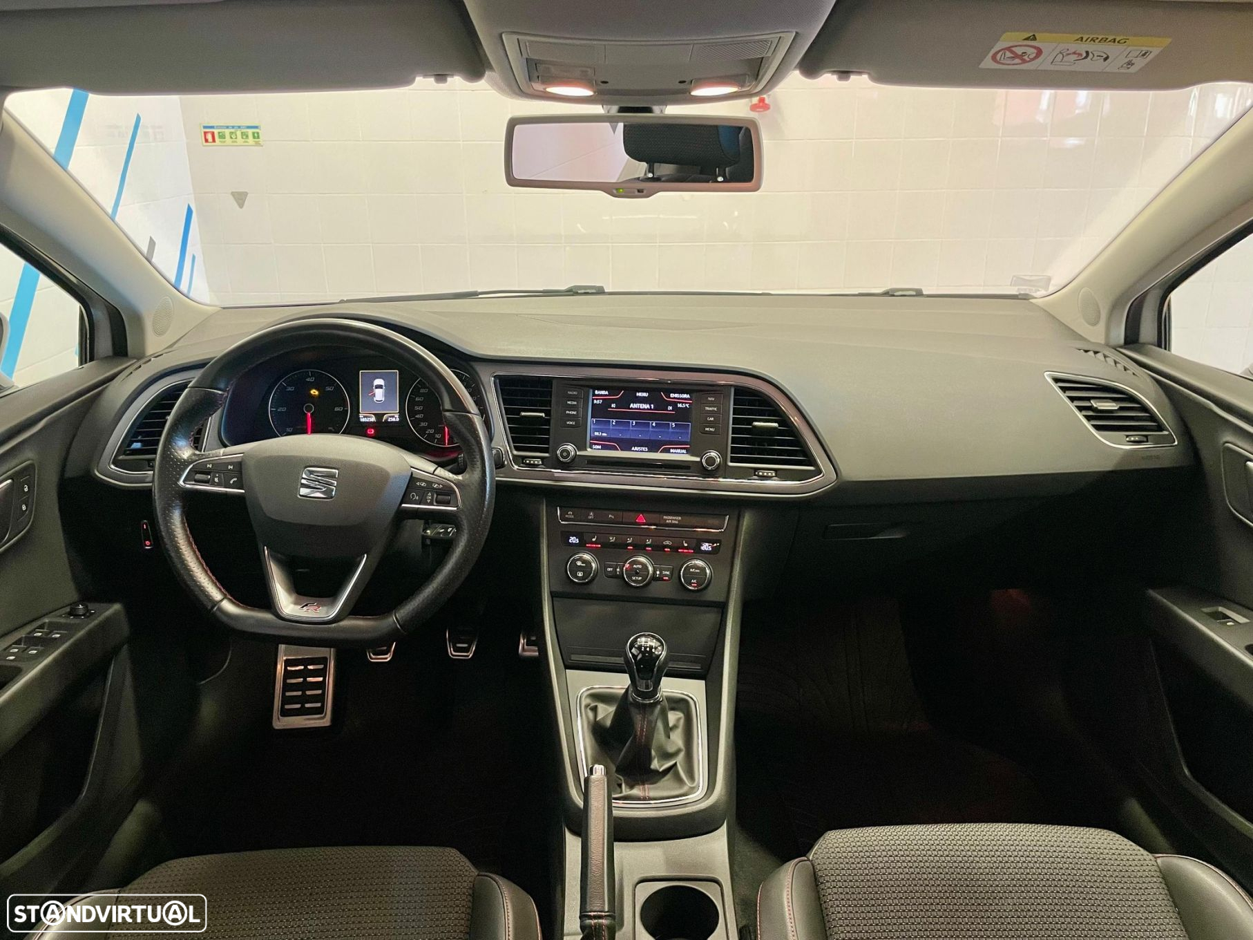 SEAT Leon 2.0 TDI DPF S&S FR - 37