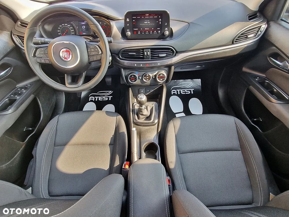 Fiat Tipo 1.6 MultiJet 16v Lounge - 9