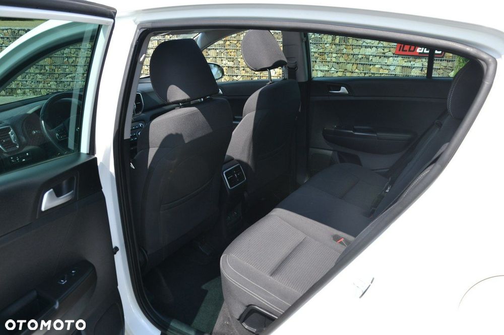 Kia Sportage - 16