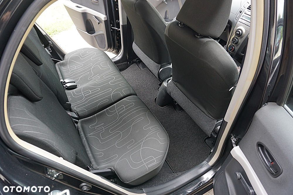 Toyota Yaris - 24