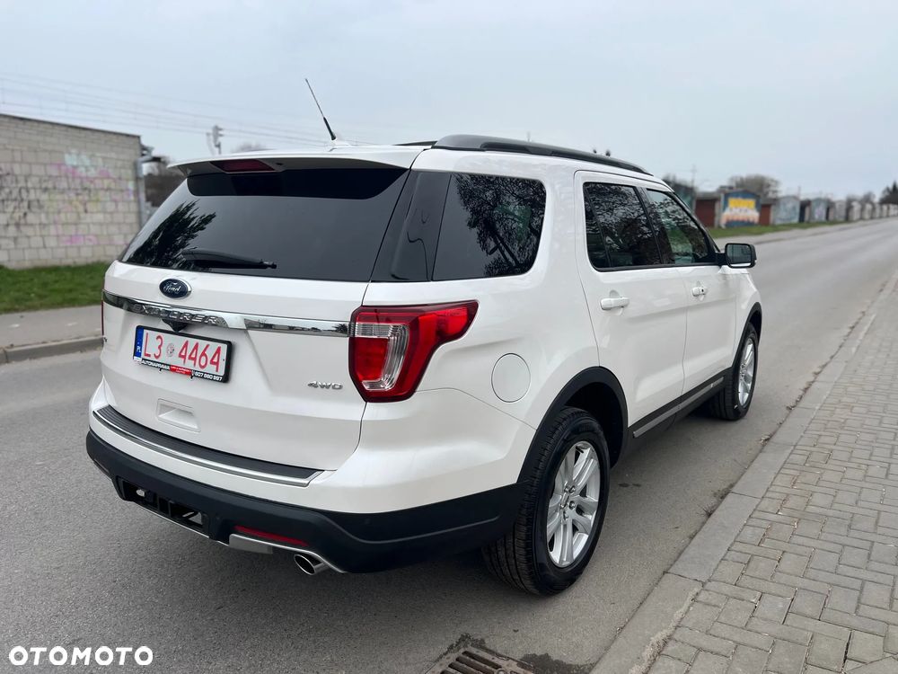 Ford Explorer EcoBoost Plug-in Hybrid ST-LINE - 24