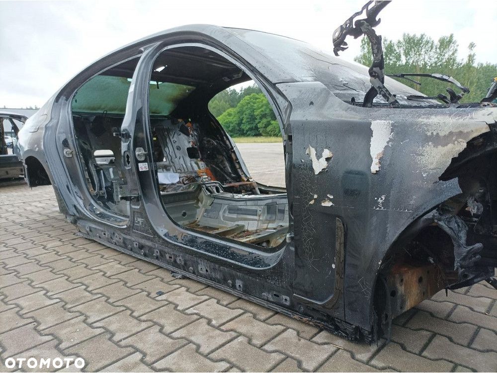 BMW 7 G11 PRÓG PRAWY SŁUPEK A B 475 - 4