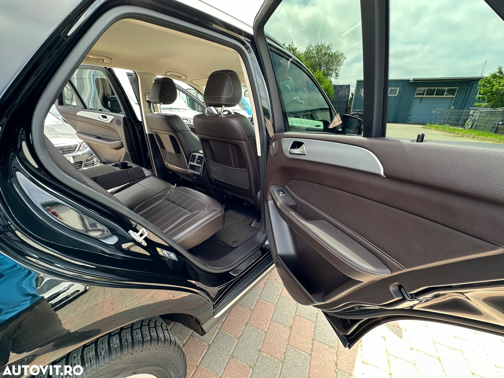 Mercedes-Benz GLE 250 d 4MATIC - 24