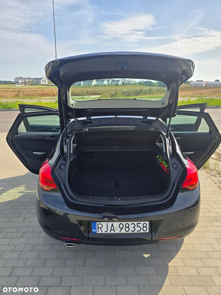 Opel Astra 1.4 Turbo - 10