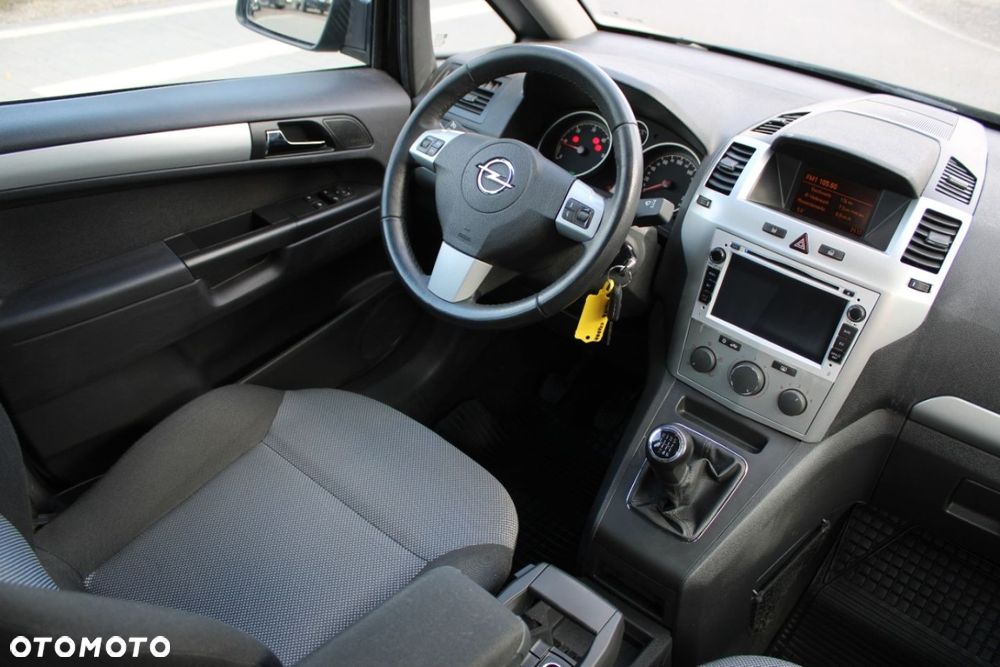 Opel Zafira - 34