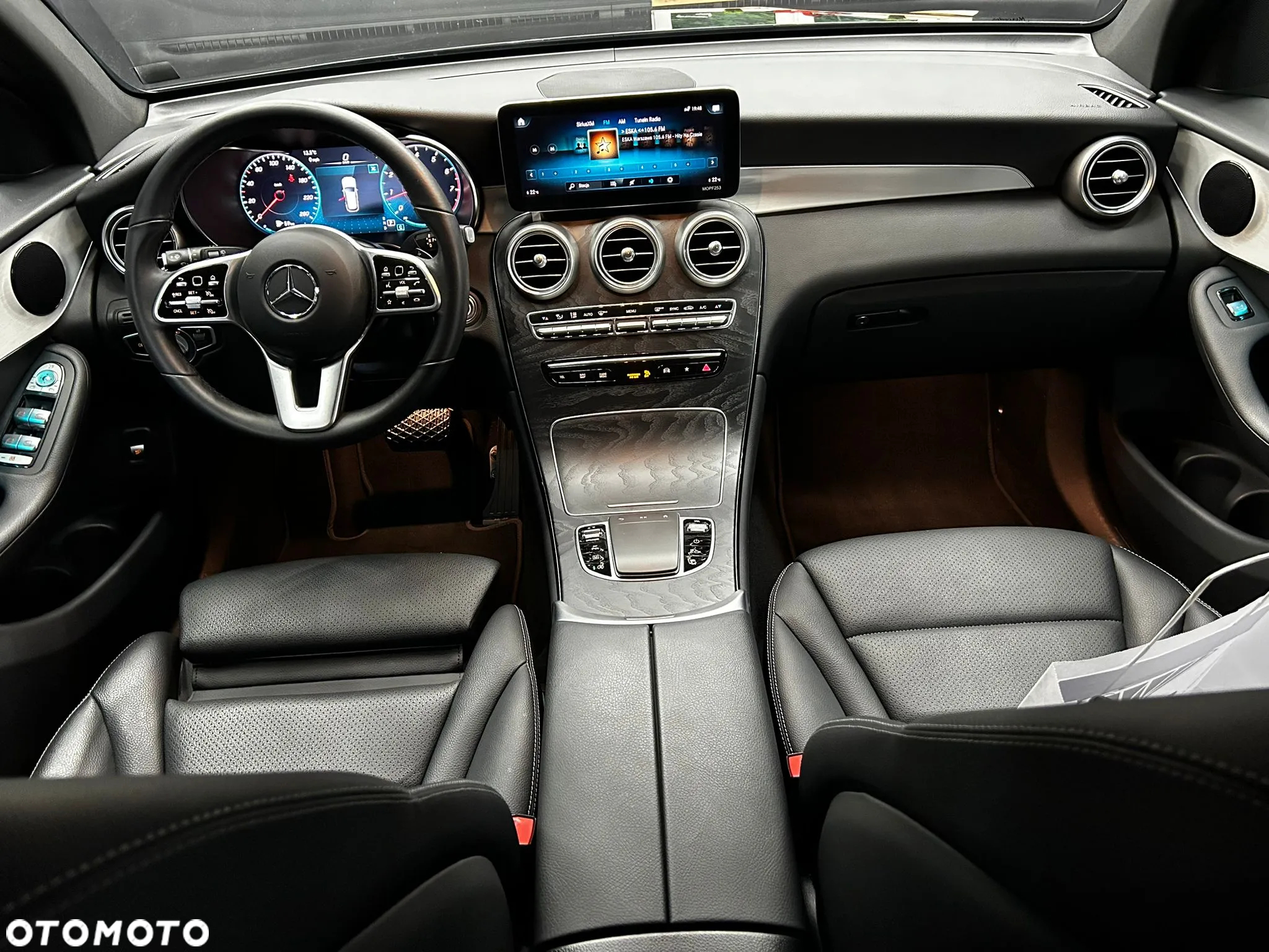 Mercedes-Benz GLC - 18