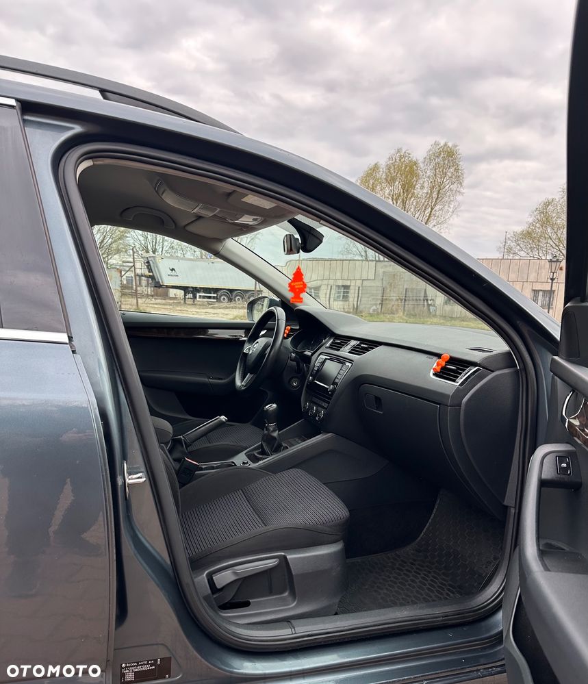 Skoda Octavia 1.6 TDI (Green tec) 4x4 Joy - 9