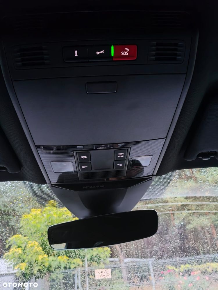 Volkswagen Passat 2.0 TDI SCR DSG Business - 12