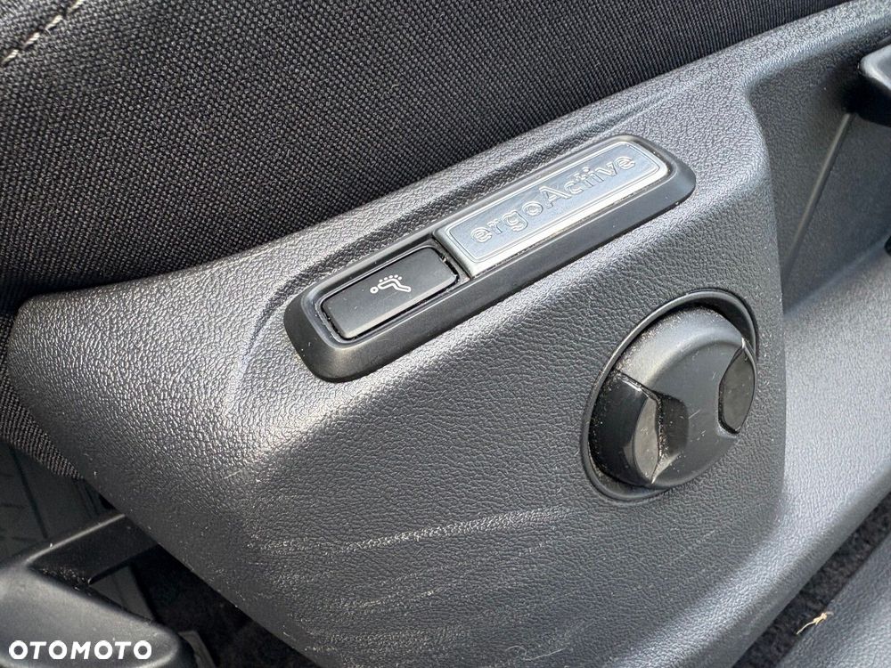 Volkswagen Tiguan - 22